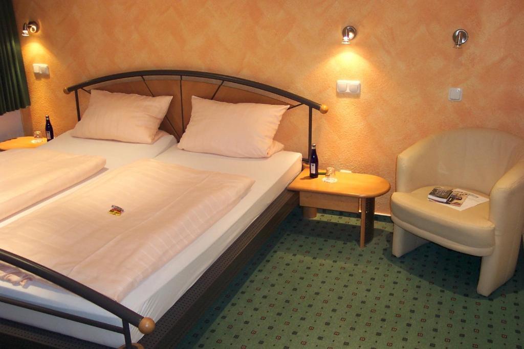 Hotel Beim Holzschnitzer Dreis-Brück Zimmer foto